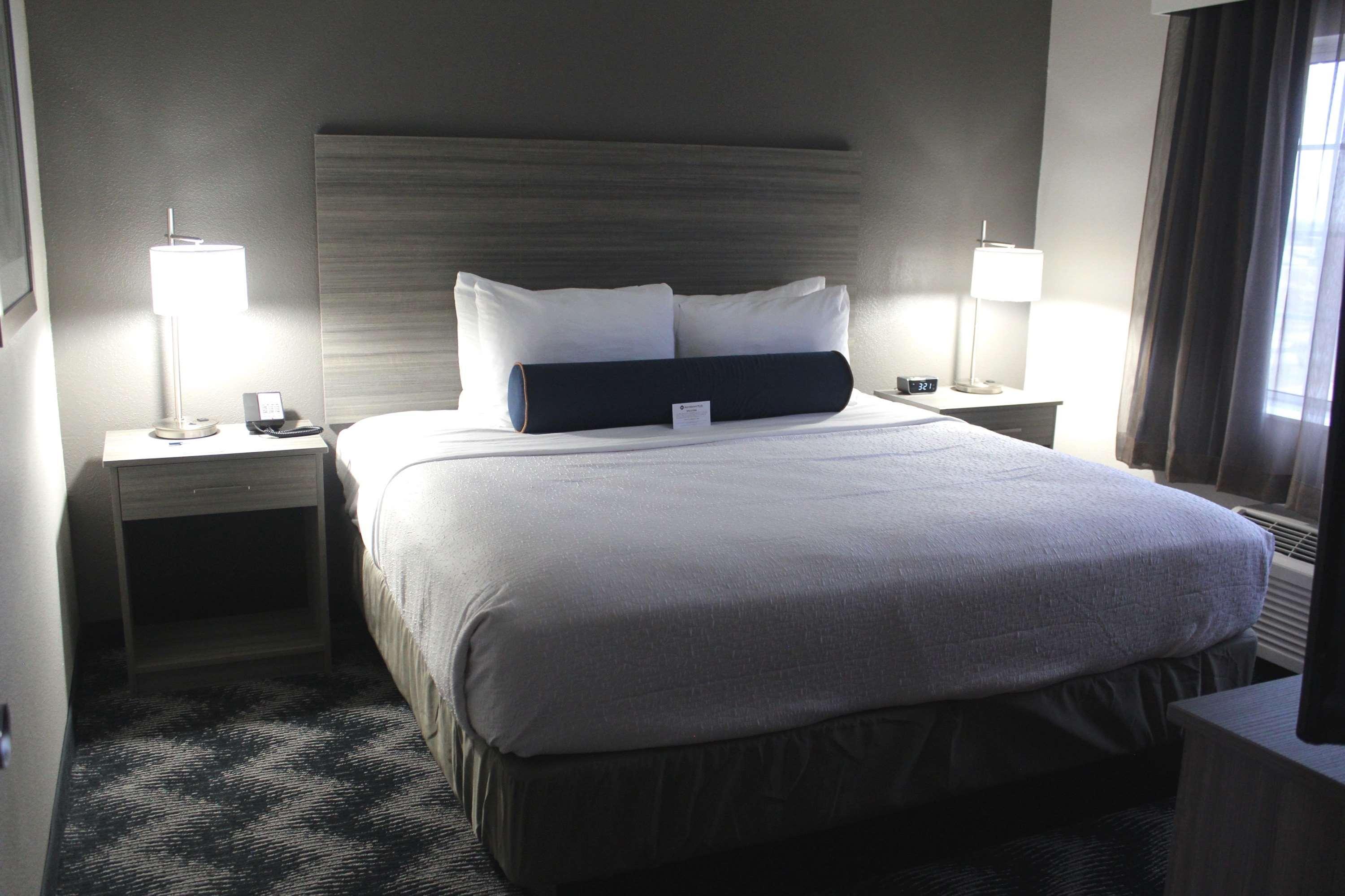 Best Western Salinas Valley Inn & Suites Экстерьер фото