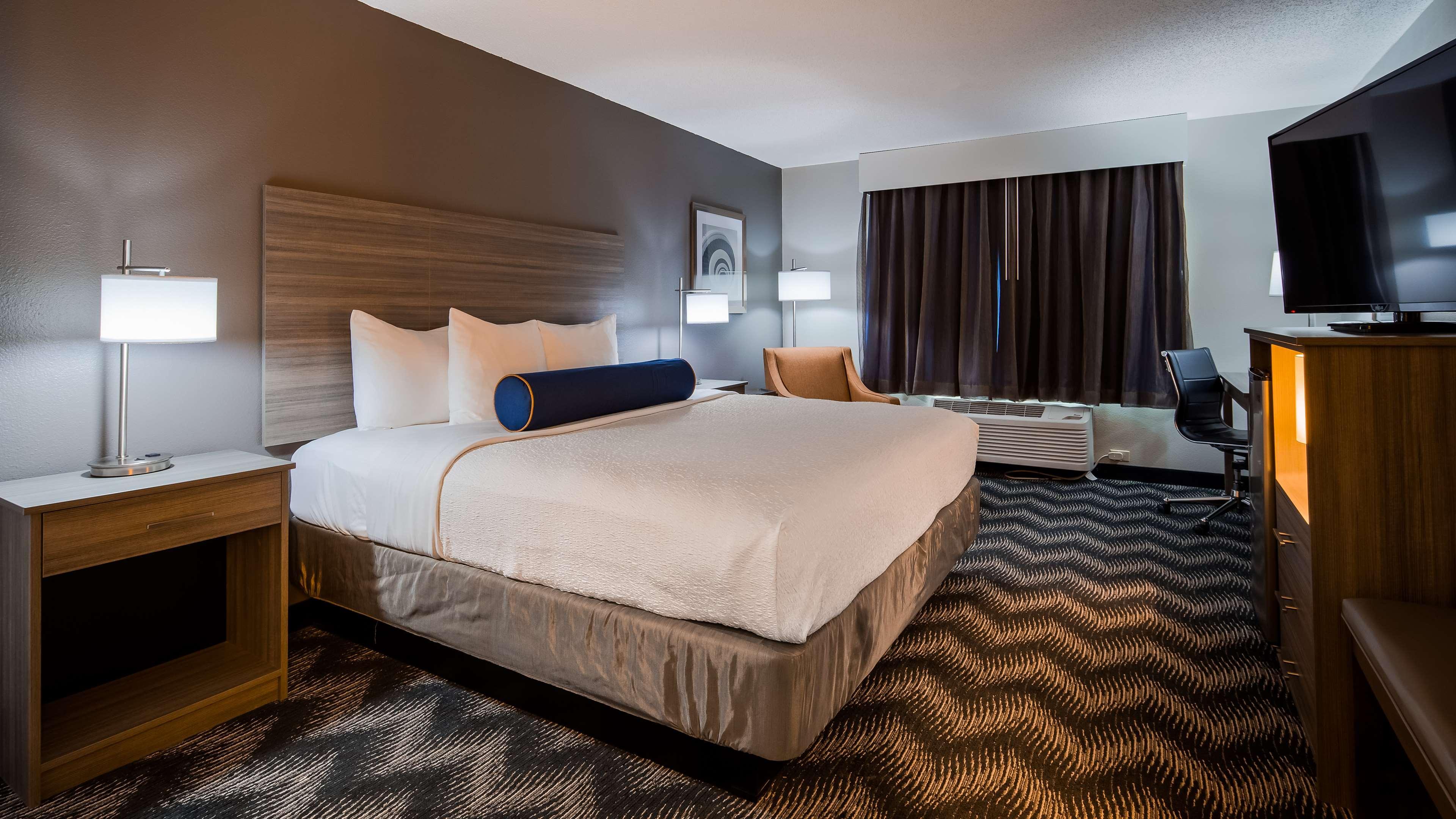 Best Western Salinas Valley Inn & Suites Экстерьер фото