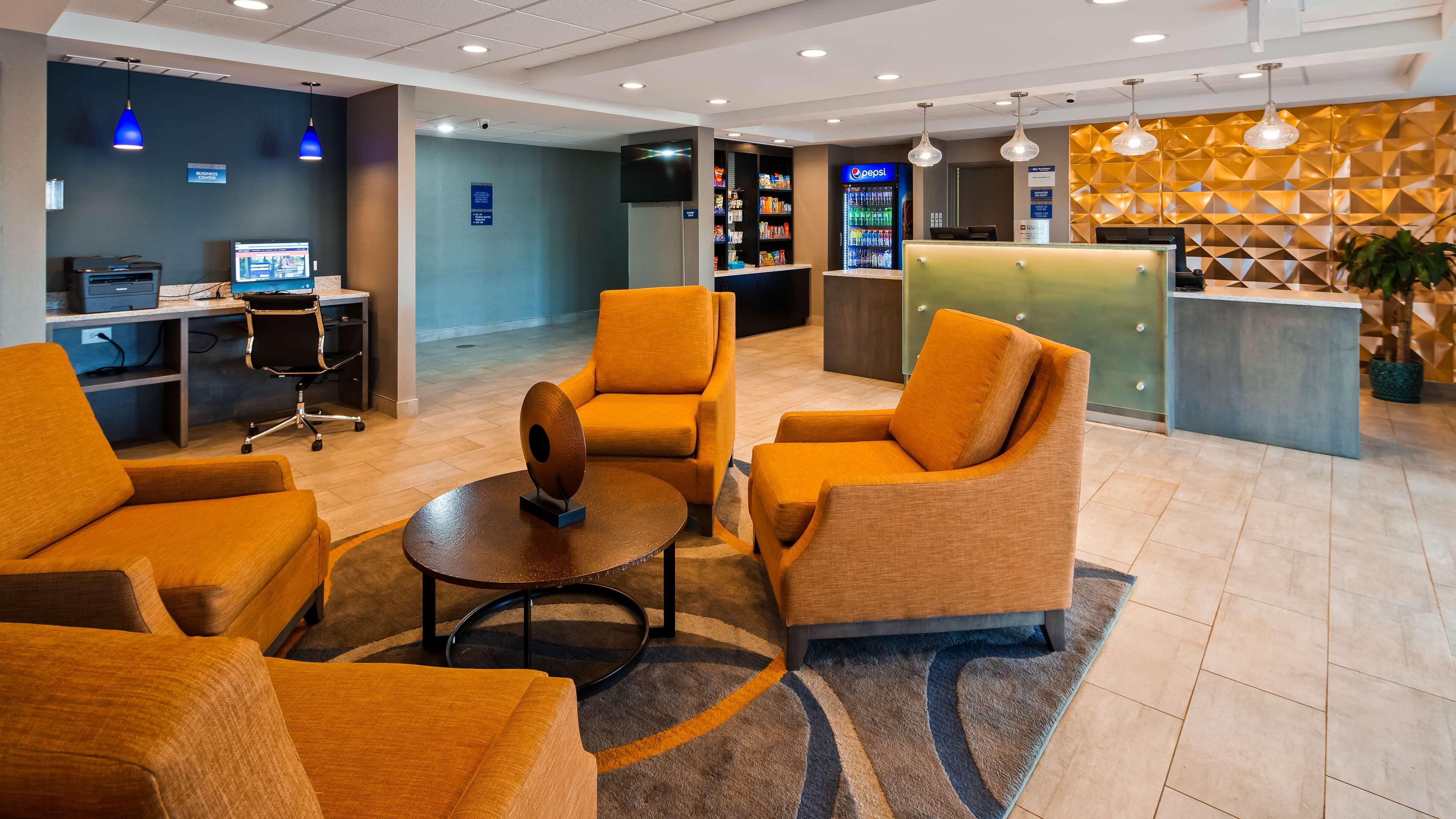 Best Western Salinas Valley Inn & Suites Экстерьер фото