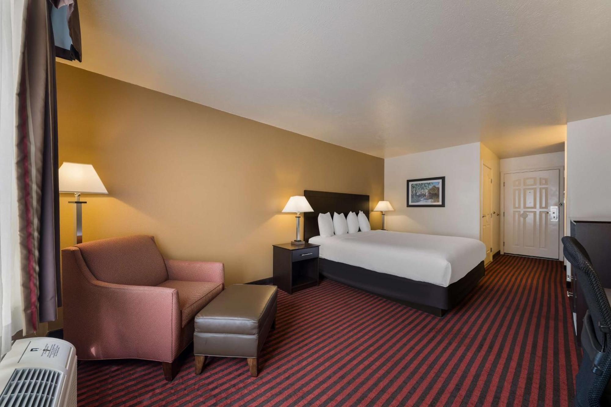 Best Western Salinas Valley Inn & Suites Экстерьер фото