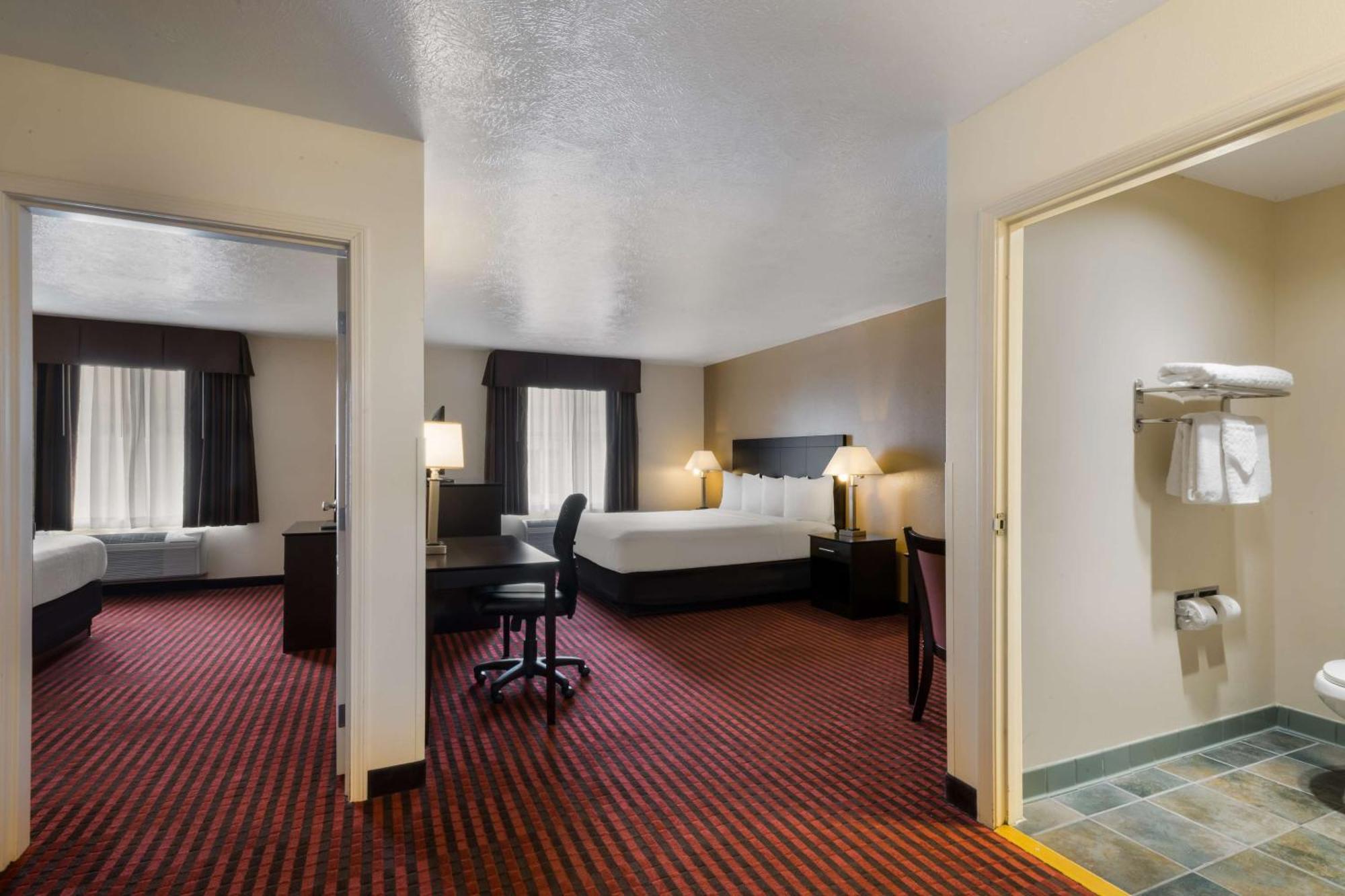 Best Western Salinas Valley Inn & Suites Экстерьер фото