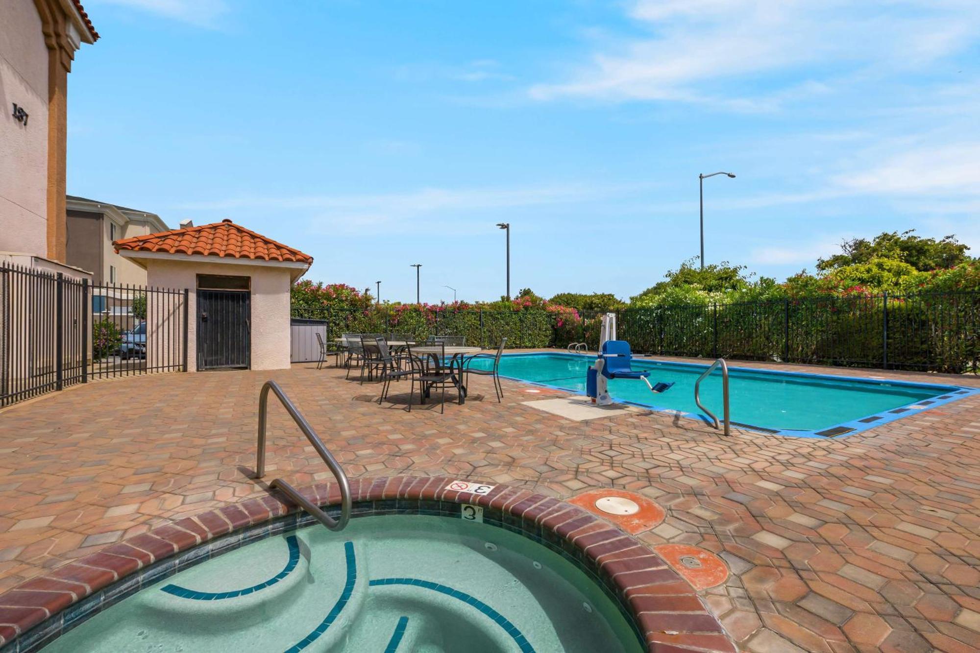 Best Western Salinas Valley Inn & Suites Экстерьер фото